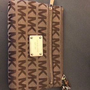 Michael Kors clutch/wristlet